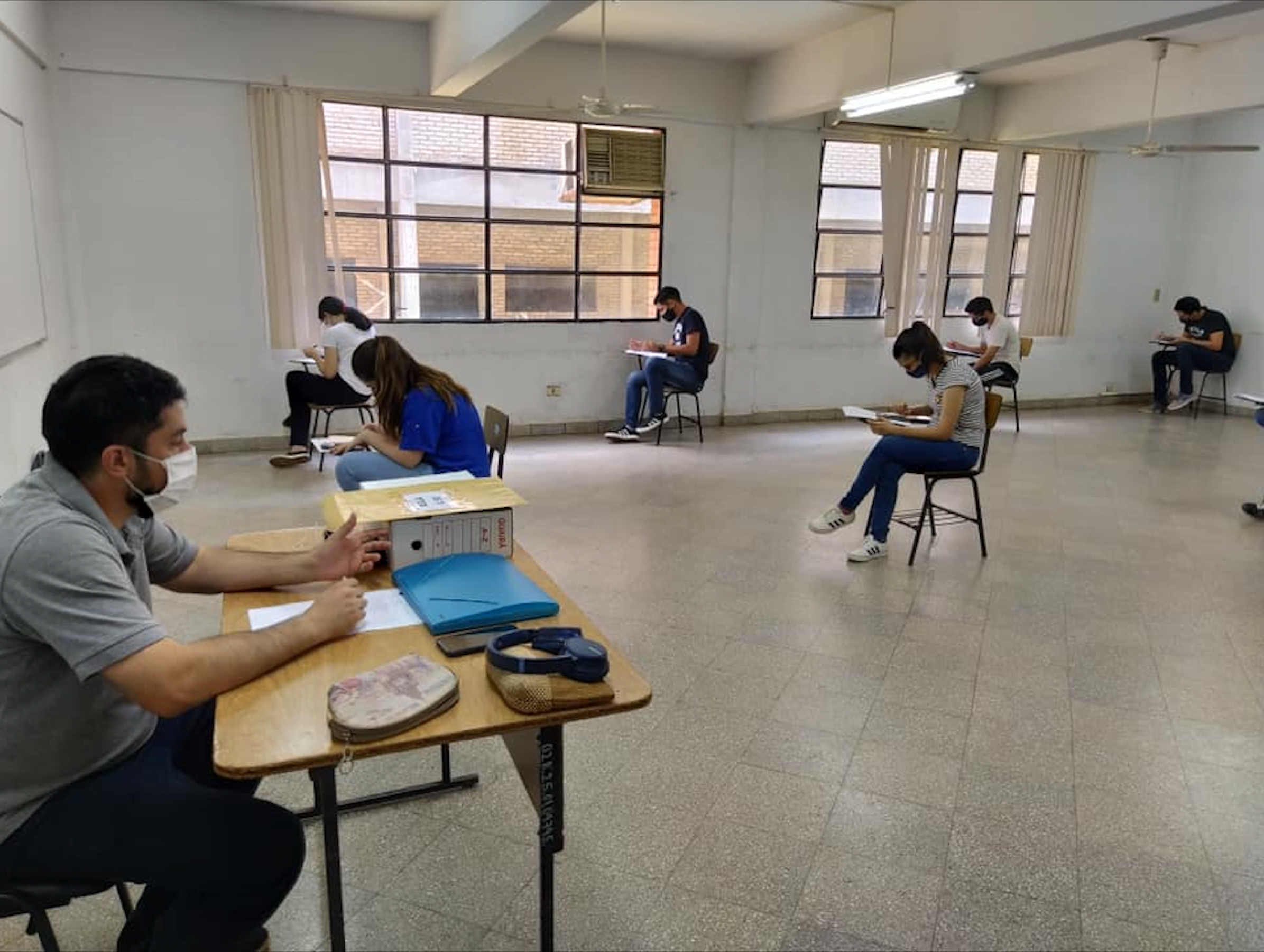 Tercer día del examen de admisión a la FP-UNA - Facultad Politécnica