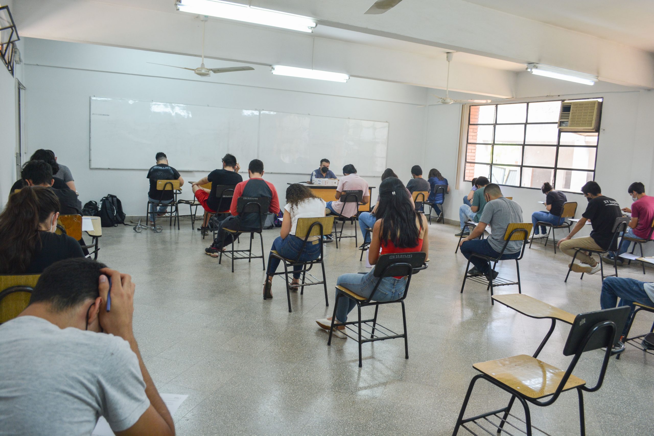 Exámenes Finales de CPA en la FP-UNA - Facultad Politécnica