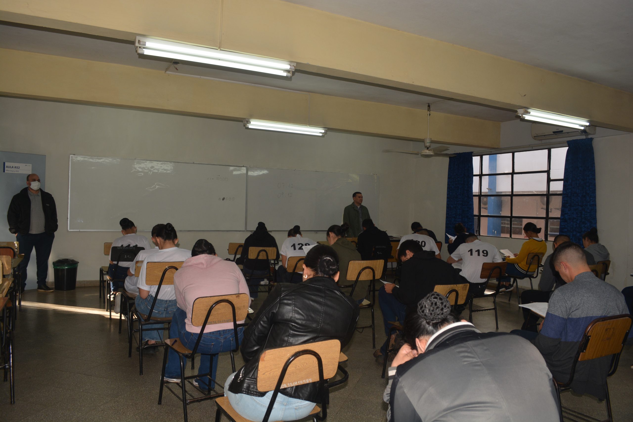 Pruebas de admisión a la EFSOFAER en la FP-UNA - Facultad Politécnica